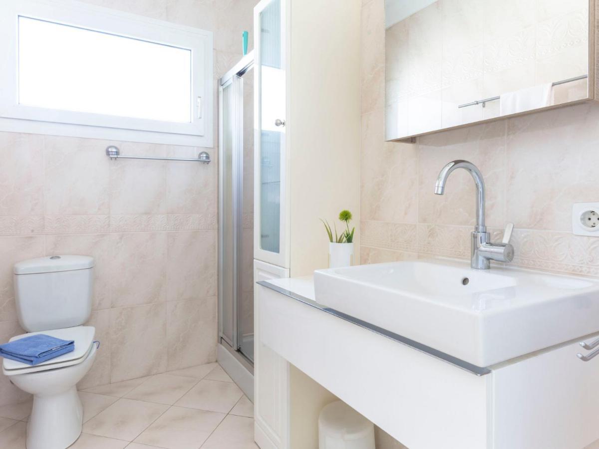 Holiday Home Peni Empuriabrava Bagian luar foto