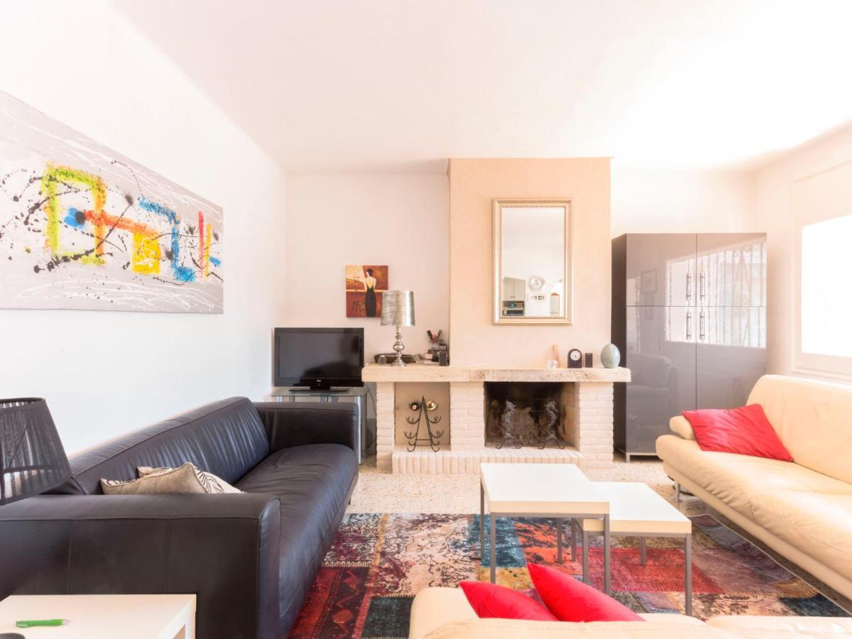Holiday Home Peni Empuriabrava Bagian luar foto